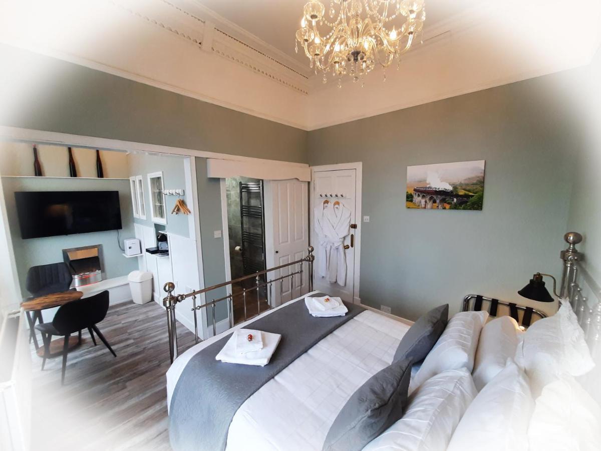 Highlander House Boutique Hotel Ротсей Екстериор снимка