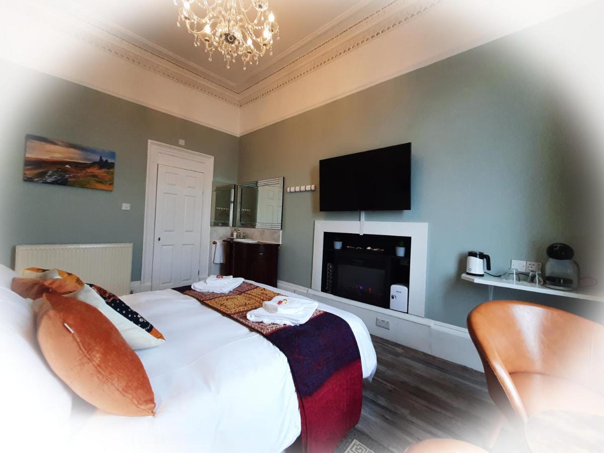 Highlander House Boutique Hotel Ротсей Екстериор снимка