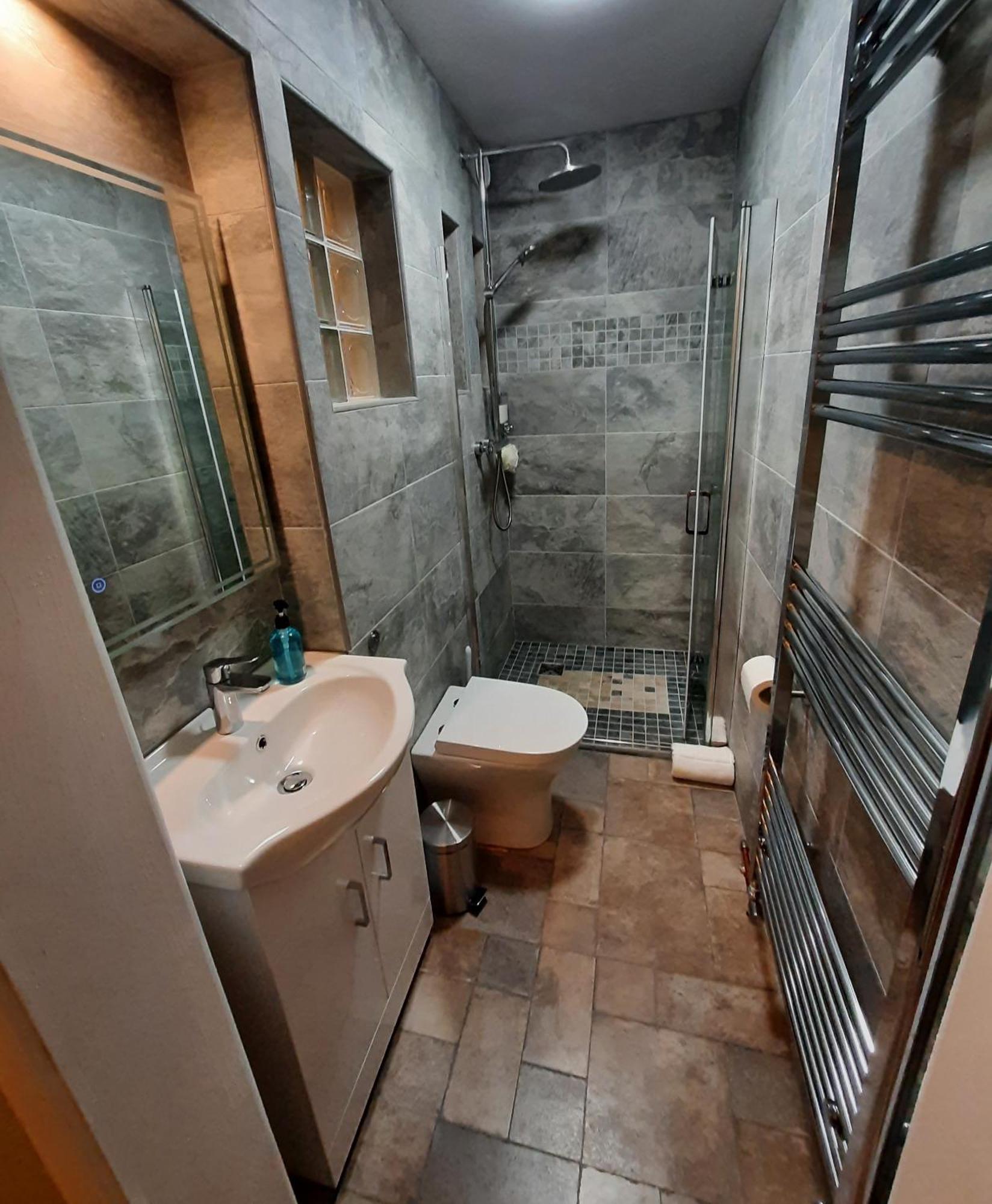 Highlander House Boutique Hotel Ротсей Екстериор снимка